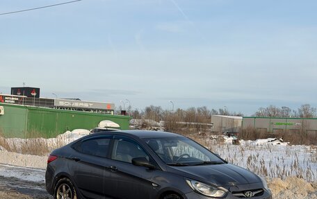 Hyundai Solaris II рестайлинг, 2011 год, 650 000 рублей, 6 фотография