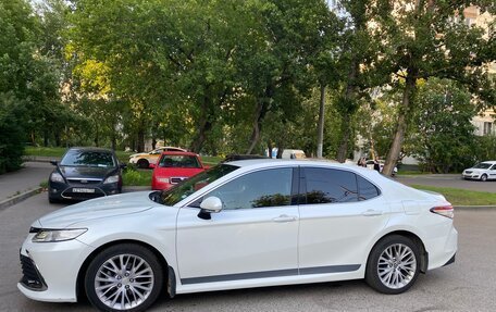 Toyota Camry, 2021 год, 2 390 000 рублей, 5 фотография