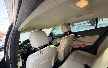 Mercedes-Benz GLA, 2015 год, 1 950 000 рублей, 3 фотография