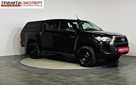 Toyota Hilux VIII, 2021 год, 2 797 000 рублей, 3 фотография