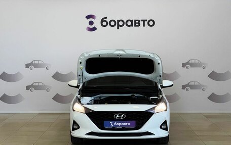 Hyundai Solaris II рестайлинг, 2021 год, 1 547 000 рублей, 4 фотография