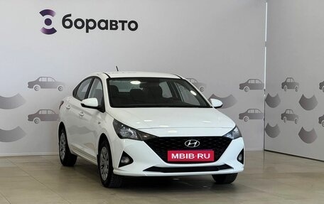 Hyundai Solaris II рестайлинг, 2021 год, 1 547 000 рублей, 2 фотография