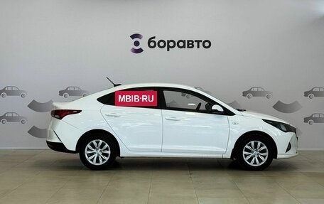 Hyundai Solaris II рестайлинг, 2021 год, 1 547 000 рублей, 11 фотография