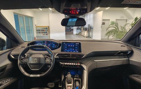 Peugeot 3008 II, 2018 год, 2 149 000 рублей, 10 фотография