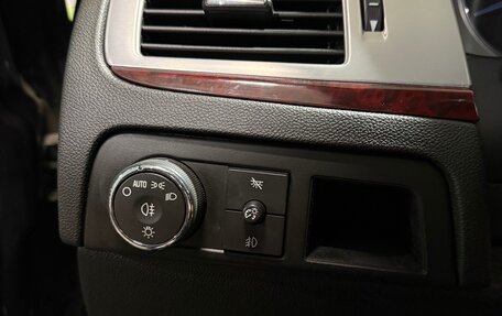 Cadillac Escalade III, 2008 год, 1 750 000 рублей, 17 фотография