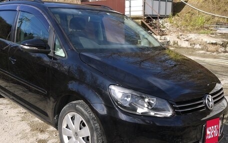 Volkswagen Touran III, 2013 год, 1 299 000 рублей, 7 фотография