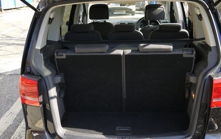 Volkswagen Touran III, 2013 год, 1 299 000 рублей, 14 фотография