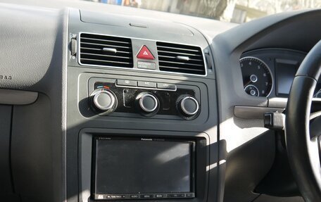 Volkswagen Touran III, 2013 год, 1 299 000 рублей, 17 фотография