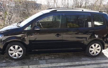 Volkswagen Touran III, 2013 год, 1 299 000 рублей, 23 фотография