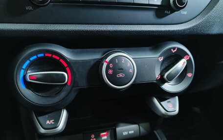 KIA Rio IV, 2017 год, 1 490 000 рублей, 12 фотография