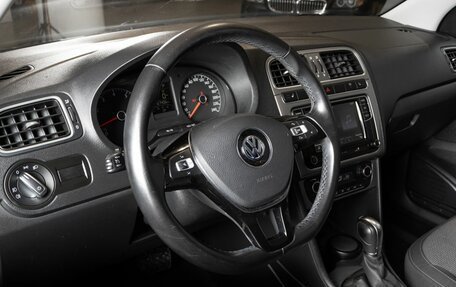 Volkswagen Polo VI (EU Market), 2018 год, 1 356 300 рублей, 5 фотография