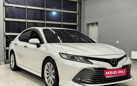 Toyota Camry, 2018 год, 2 900 000 рублей, 2 фотография