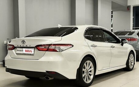 Toyota Camry, 2018 год, 2 900 000 рублей, 8 фотография