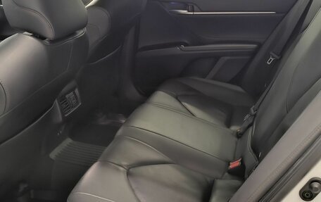 Toyota Camry, 2018 год, 2 900 000 рублей, 16 фотография