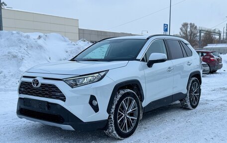 Toyota RAV4, 2020 год, 3 590 000 рублей, 1 фотография