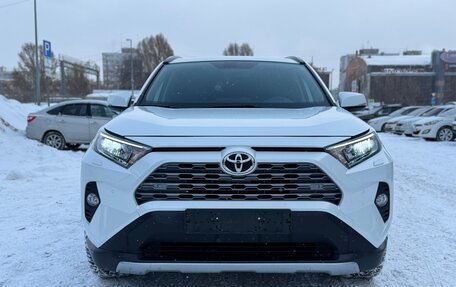 Toyota RAV4, 2020 год, 3 590 000 рублей, 2 фотография
