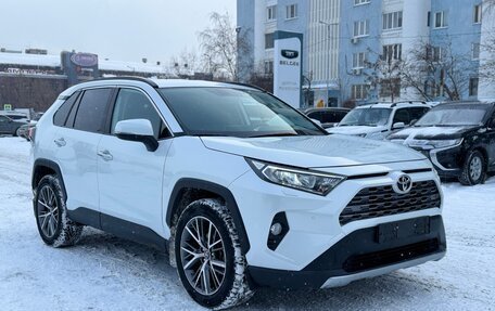 Toyota RAV4, 2020 год, 3 590 000 рублей, 3 фотография