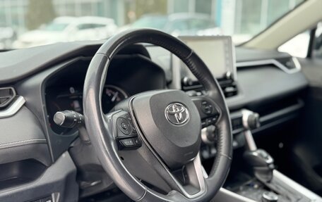 Toyota RAV4, 2020 год, 3 590 000 рублей, 13 фотография