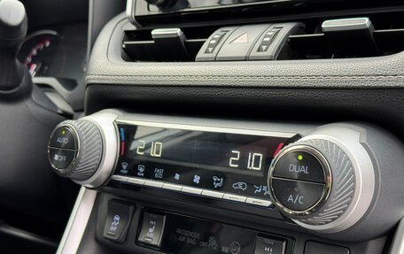 Toyota RAV4, 2020 год, 3 590 000 рублей, 18 фотография