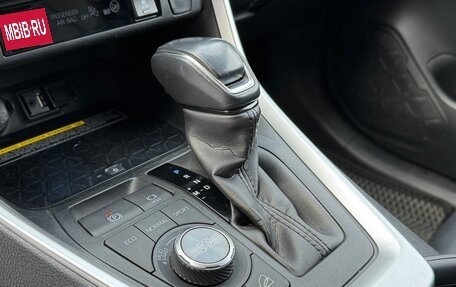 Toyota RAV4, 2020 год, 3 590 000 рублей, 15 фотография