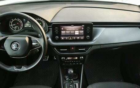 Skoda Rapid II, 2021 год, 1 865 000 рублей, 10 фотография