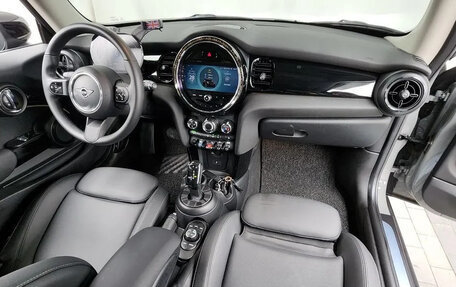 MINI Hatch, 2022 год, 1 700 000 рублей, 6 фотография