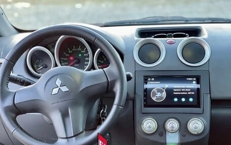 Mitsubishi Colt VI рестайлинг, 2004 год, 430 000 рублей, 5 фотография