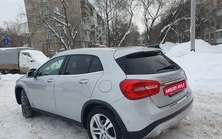 Mercedes-Benz GLA, 2015 год, 1 990 000 рублей, 3 фотография