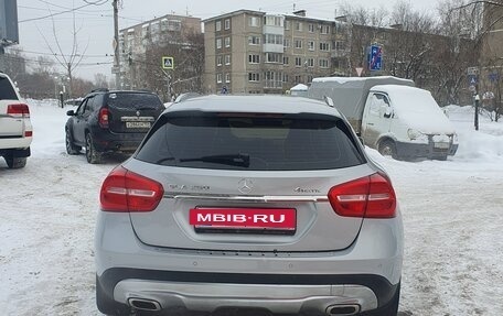 Mercedes-Benz GLA, 2015 год, 1 990 000 рублей, 4 фотография