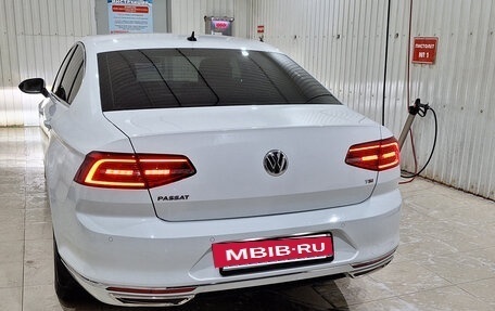 Volkswagen Passat B8 рестайлинг, 2017 год, 2 400 000 рублей, 2 фотография