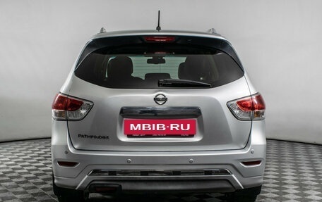 Nissan Pathfinder, 2015 год, 1 590 000 рублей, 6 фотография