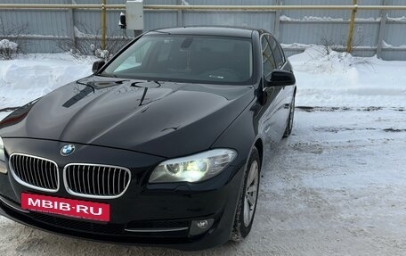 BMW 5 серия, 2012 год, 2 100 000 рублей, 3 фотография
