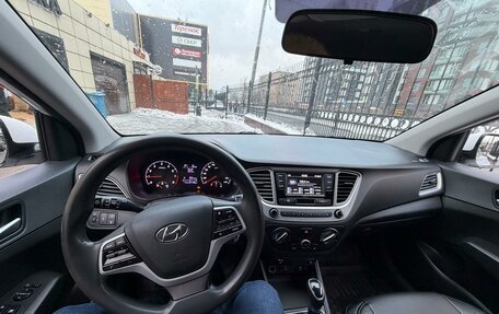 Hyundai Solaris II рестайлинг, 2022 год, 1 320 000 рублей, 5 фотография
