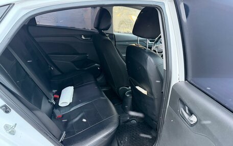 Hyundai Solaris II рестайлинг, 2022 год, 1 320 000 рублей, 7 фотография