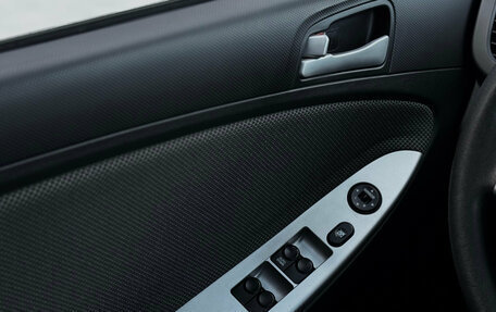 Hyundai Solaris II рестайлинг, 2012 год, 709 000 рублей, 22 фотография