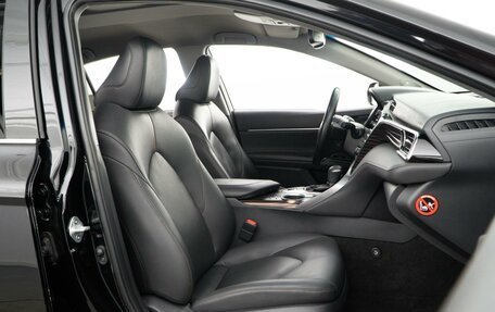 Toyota Camry, 2019 год, 3 214 444 рублей, 10 фотография