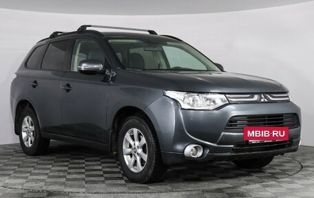 Mitsubishi Outlander III рестайлинг 3, 2013 год, 1 599 000 рублей, 3 фотография