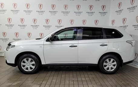 Mitsubishi Outlander III рестайлинг 3, 2013 год, 1 199 000 рублей, 5 фотография
