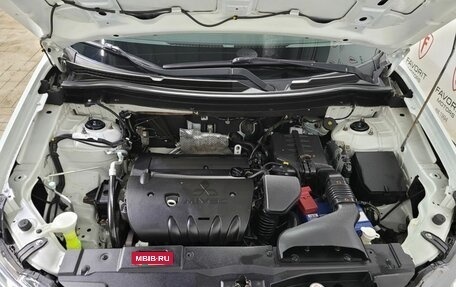 Mitsubishi Outlander III рестайлинг 3, 2013 год, 1 199 000 рублей, 17 фотография