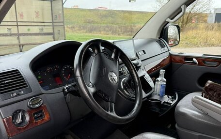 Volkswagen Multivan T5, 2008 год, 800 000 рублей, 10 фотография