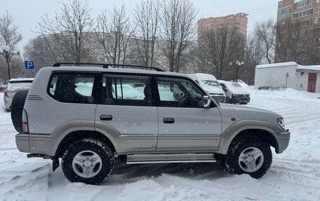 Toyota Land Cruiser Prado 90 рестайлинг, 2000 год, 2 550 000 рублей, 2 фотография