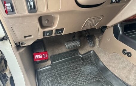 Toyota Land Cruiser Prado 90 рестайлинг, 2000 год, 2 550 000 рублей, 13 фотография
