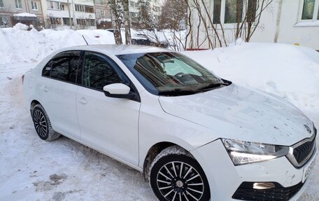 Skoda Rapid II, 2020 год, 900 000 рублей, 2 фотография
