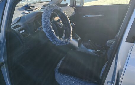 Toyota Auris II, 2010 год, 850 000 рублей, 13 фотография