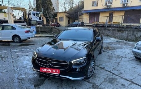 Mercedes-Benz E-Класс, 2021 год, 3 500 000 рублей, 4 фотография