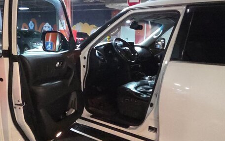 Nissan Patrol, 2010 год, 2 400 000 рублей, 14 фотография