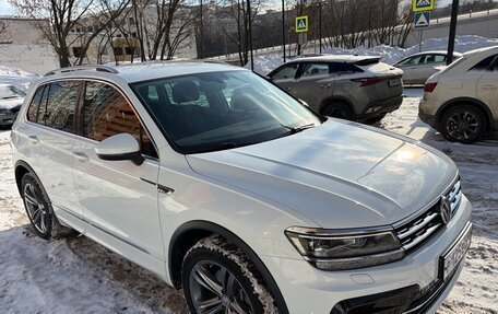 Volkswagen Tiguan II, 2017 год, 3 800 000 рублей, 3 фотография