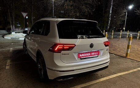 Volkswagen Tiguan II, 2017 год, 3 800 000 рублей, 2 фотография