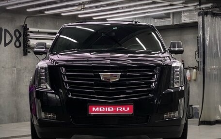 Cadillac Escalade IV, 2020 год, 5 500 000 рублей, 1 фотография