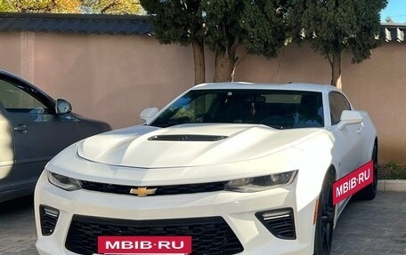 Chevrolet Camaro VI, 2016 год, 2 350 000 рублей, 2 фотография